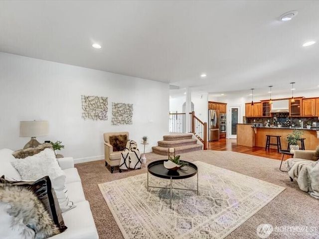 3840 Cameron Drive NE, Lacey, WA 98516