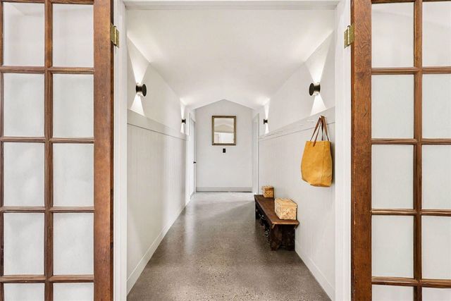 42733 Cr 390, Bloomingdale, MI 49026