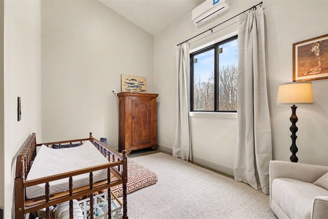 42733 Cr 390, Bloomingdale, MI 49026