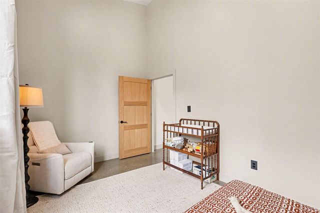 42733 Cr 390, Bloomingdale, MI 49026