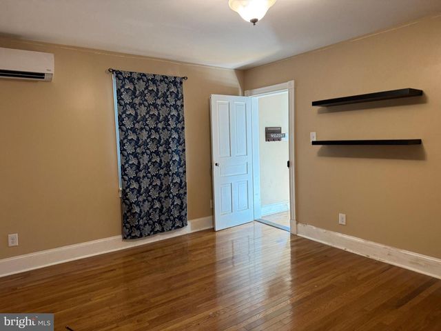 47 SOUTH ST, Kearneysville, WV 25430