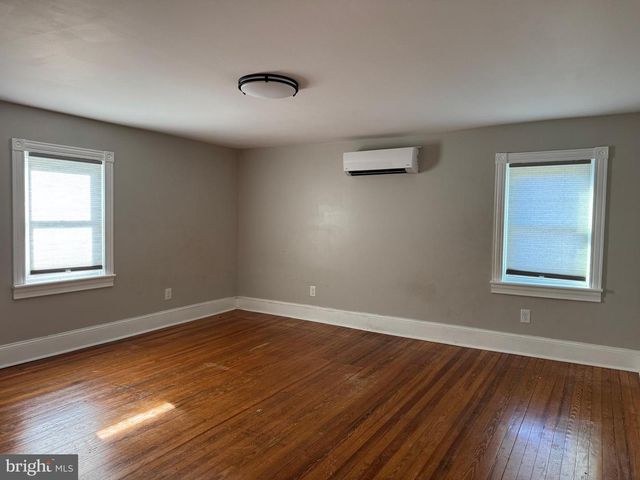 47 SOUTH ST, Kearneysville, WV 25430