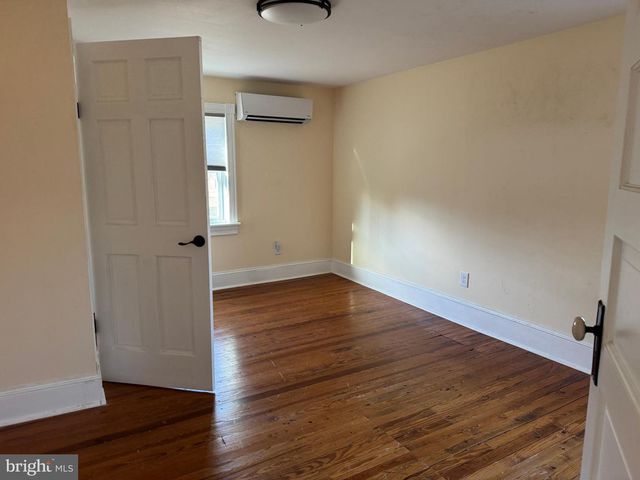 47 SOUTH ST, Kearneysville, WV 25430