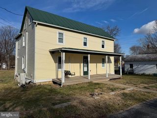 47 SOUTH ST, Kearneysville, WV 25430