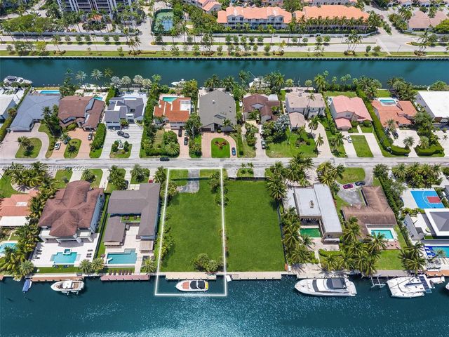 460 Holiday Drive, Hallandale Beach, FL 33009