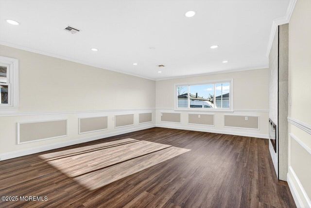 20 Marathon Street, Toms River, NJ 08757