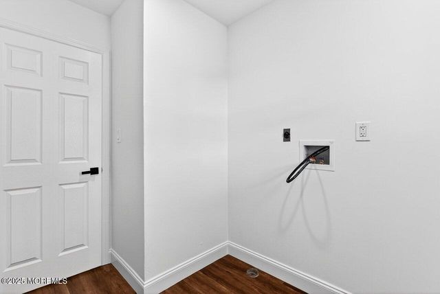 20 Marathon Street, Toms River, NJ 08757