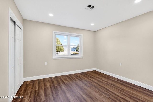 20 Marathon Street, Toms River, NJ 08757