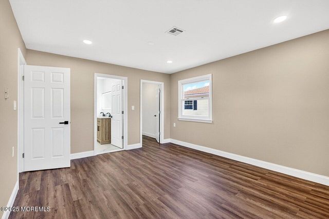 20 Marathon Street, Toms River, NJ 08757