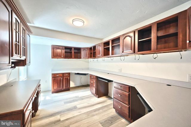 1070 FISH AND GAME RD, East Berlin, PA 17316