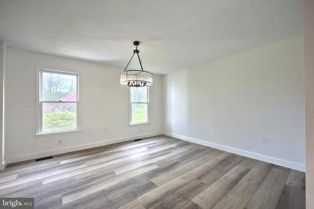 1070 FISH AND GAME RD, East Berlin, PA 17316