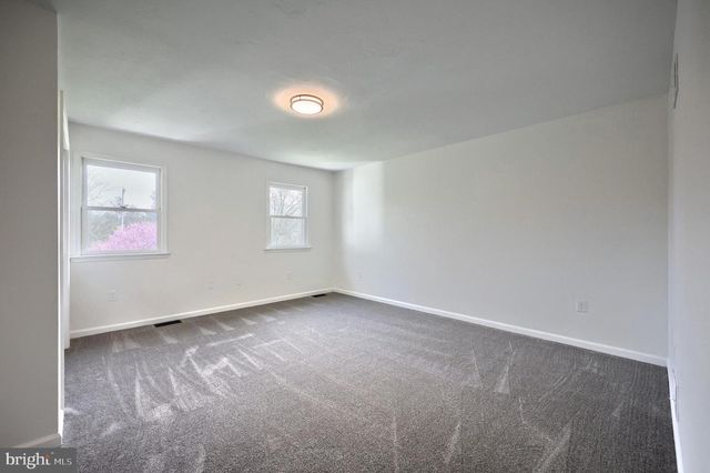1070 FISH AND GAME RD, East Berlin, PA 17316