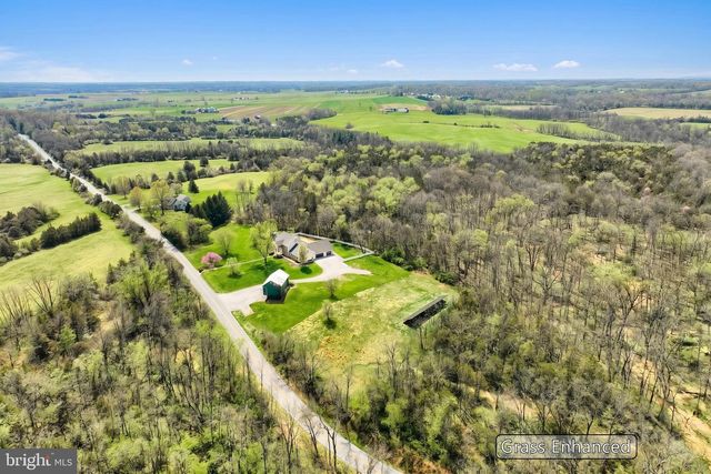 1070 FISH AND GAME RD, East Berlin, PA 17316