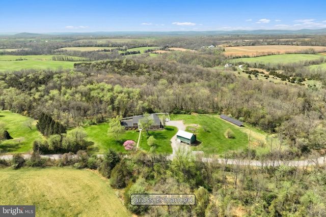 1070 FISH AND GAME RD, East Berlin, PA 17316