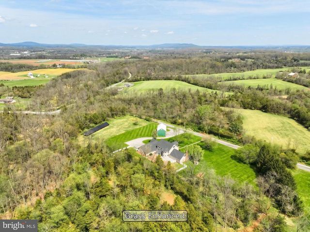 1070 FISH AND GAME RD, East Berlin, PA 17316