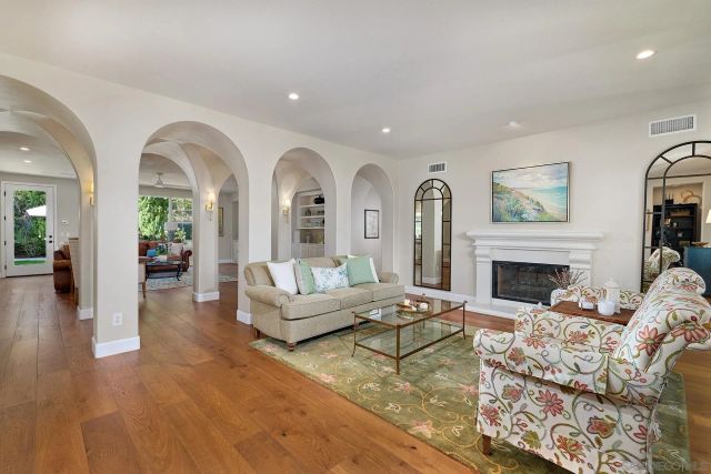 7598 Circulo Sequoia, Carlsbad, CA 92009
