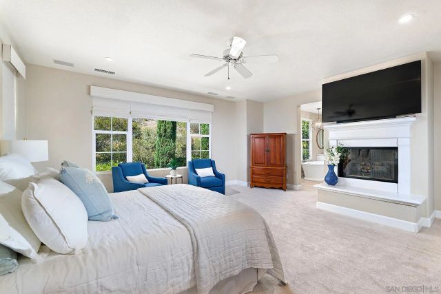 7598 Circulo Sequoia, Carlsbad, CA 92009