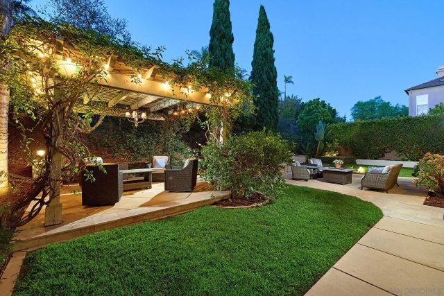 7598 Circulo Sequoia, Carlsbad, CA 92009