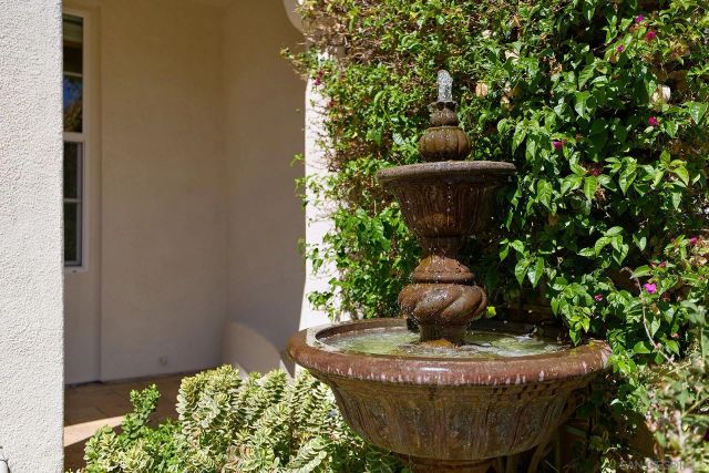 7598 Circulo Sequoia, Carlsbad, CA 92009
