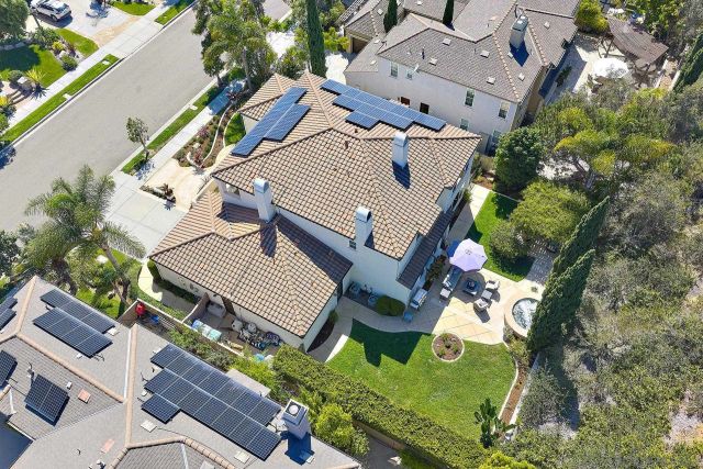 7598 Circulo Sequoia, Carlsbad, CA 92009