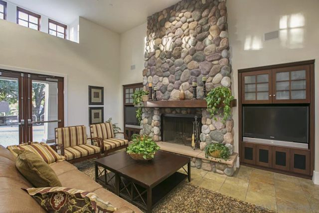 7598 Circulo Sequoia, Carlsbad, CA 92009