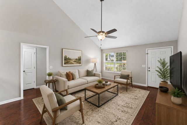 3012 Roscommon Dr, Murfreesboro, TN 37128