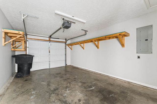 3012 Roscommon Dr, Murfreesboro, TN 37128