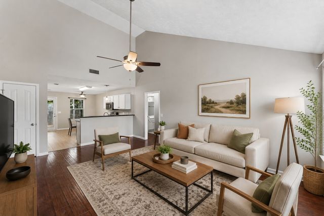 3012 Roscommon Dr, Murfreesboro, TN 37128