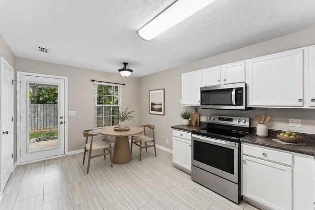3012 Roscommon Dr, Murfreesboro, TN 37128