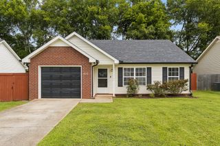 3012 Roscommon Dr, Murfreesboro, TN 37128