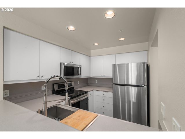 1718 Ne 11TH Ave 205, Portland, OR 97212
