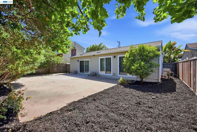 17356 Via Chiquita, San Lorenzo, CA 94580