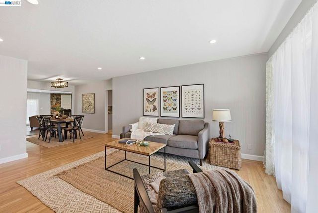 17356 Via Chiquita, San Lorenzo, CA 94580