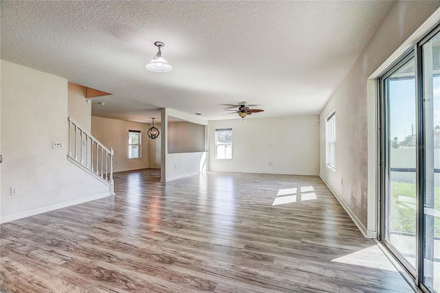 10502 MEDFORD LAKE DRIVE, Riverview, FL 33578