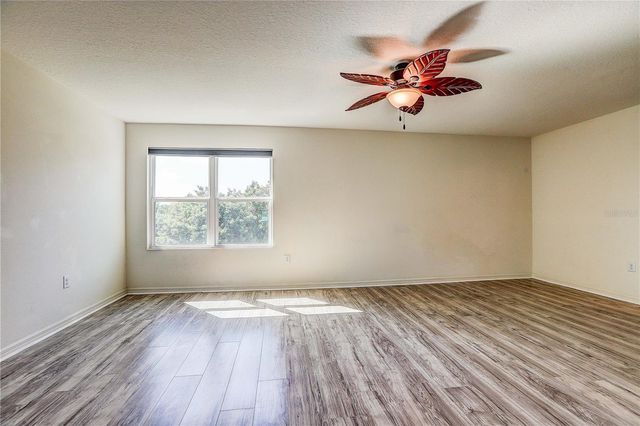 10502 MEDFORD LAKE DRIVE, Riverview, FL 33578