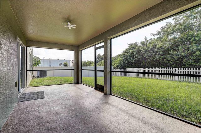 10502 MEDFORD LAKE DRIVE, Riverview, FL 33578