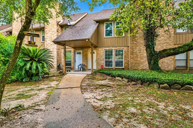 1011 Hamblen Road 205, Kingwood, TX 77339