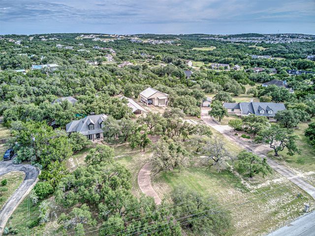 713 OAKWOOD LN, Dripping Springs, TX 78620