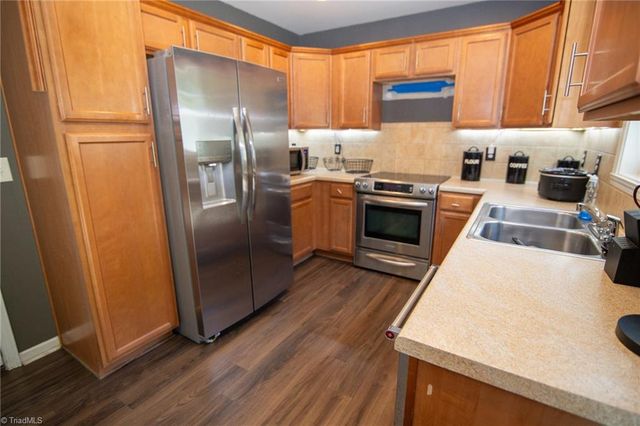 1156 Waterlyn Drive, Greensboro, NC 27405