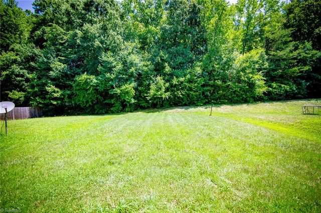 1156 Waterlyn Drive, Greensboro, NC 27405