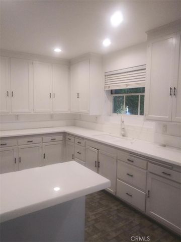 471 Woodward, Pasadena, CA 91107