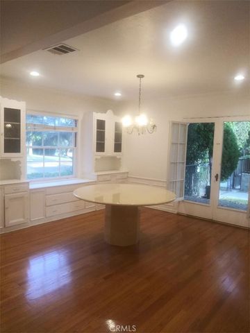 471 Woodward, Pasadena, CA 91107