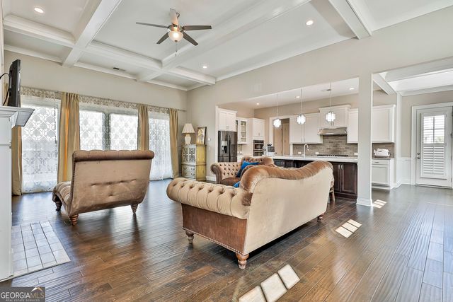 101 Eadestowne Way, Peachtree City, GA 30269