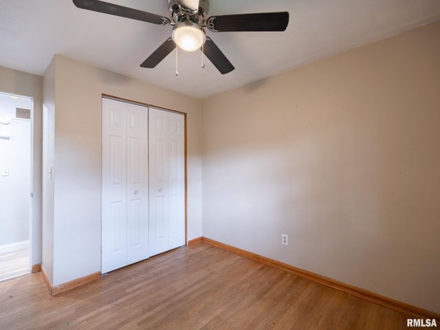 2217 CRESTVIEW Drive, Pekin, IL 61554