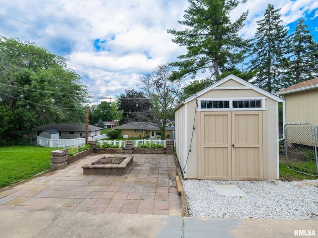 2217 CRESTVIEW Drive, Pekin, IL 61554