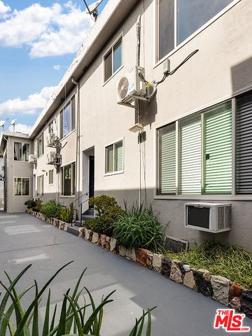 925 N Curson Avenue 7, West Hollywood, CA 90046