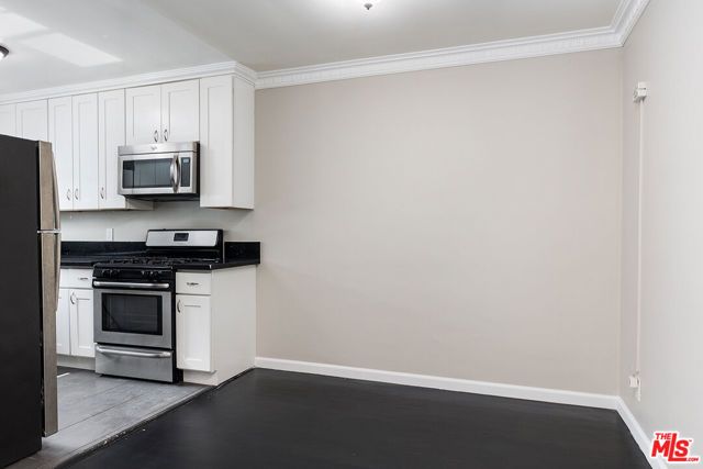 925 N Curson Avenue 7, West Hollywood, CA 90046