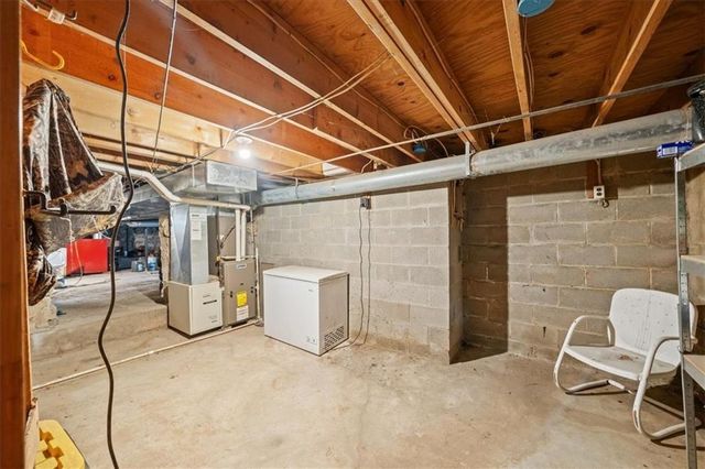 100 N 94th Street, Edwardsville, KS 66111