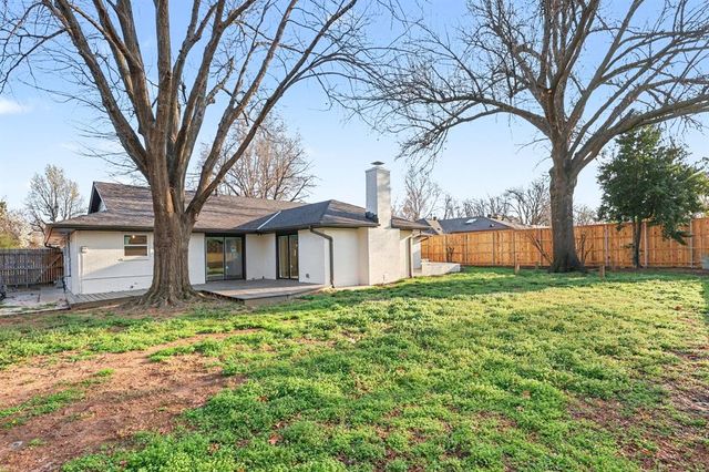 3926 Briarcrest Drive, Norman, OK 73072