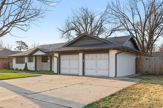 3926 Briarcrest Drive, Norman, OK 73072